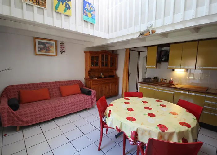 6 Couchages 3 Terrasse Ombragee Parking Dans Securisee Piscine Commune 400m De La Lrjp93 *