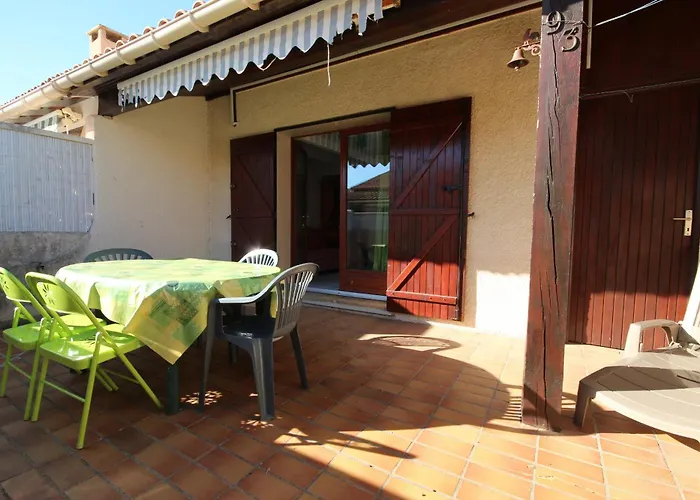 6 Couchages 3 Terrasse Ombragee Parking Dans Securisee Piscine Commune 400m De La Lrjp93