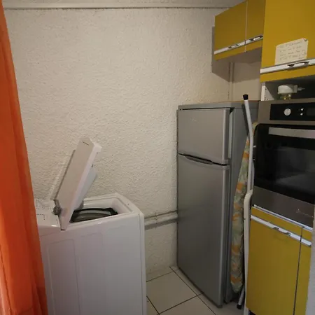 6 Couchages 3 Terrasse Ombragee Parking Dans Securisee Piscine Commune 400m De La Lrjp93 *